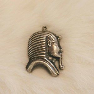 VINtage Egyptian Pharaoh Head Pendant Silver‎ Tone Metal Textured Large 6137